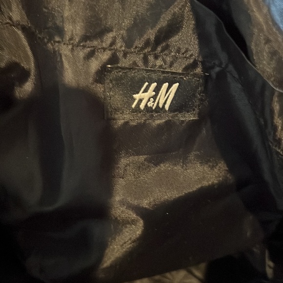 Large duffle H&M bag. - Picture 7 of 7